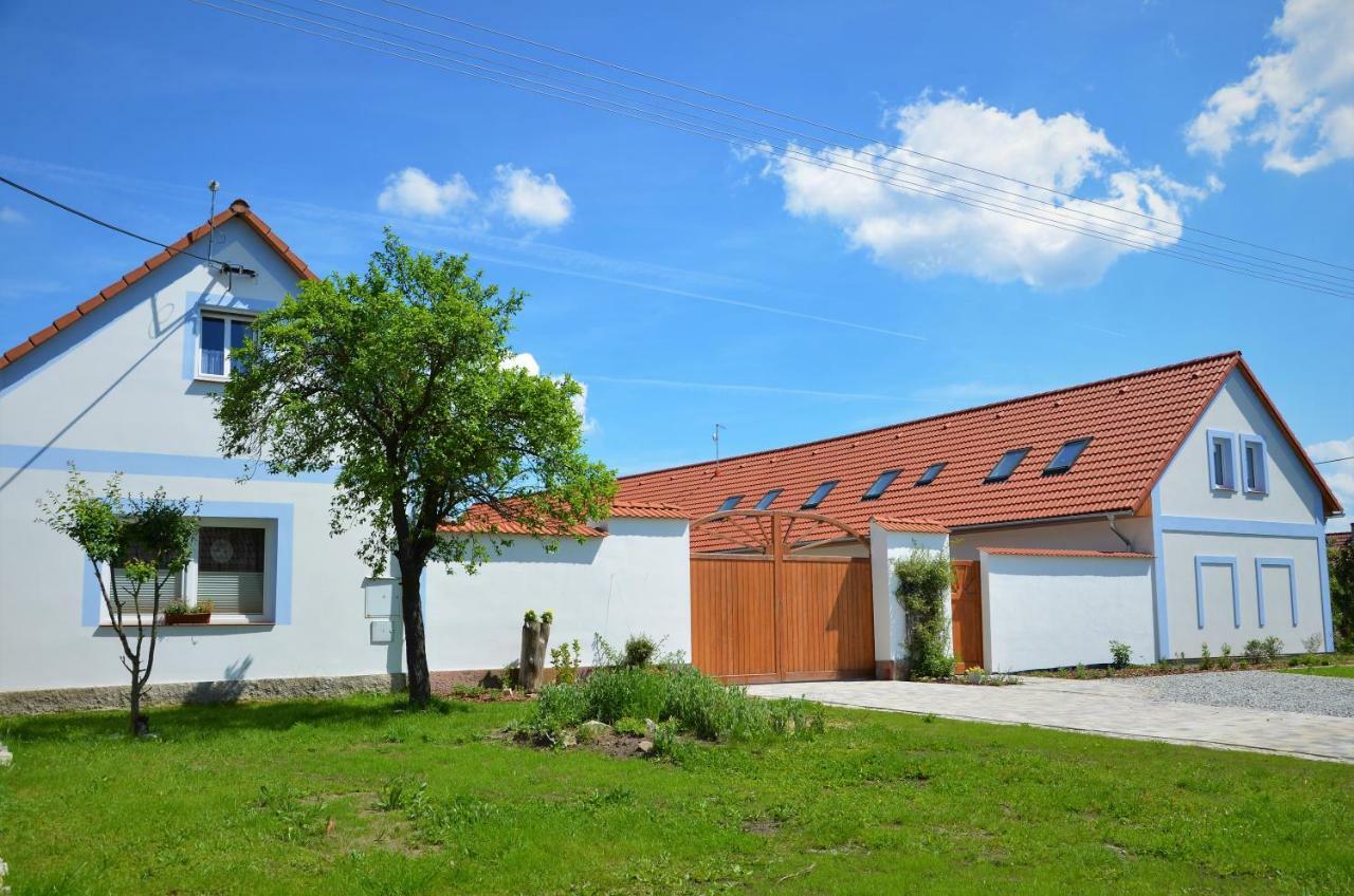 Ubytovani Za Kaplickou Třeboň Exterior foto